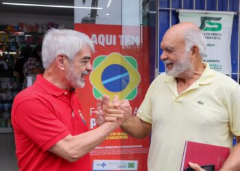 No Agreste, Humberto defende nova etapa da Farmácia Popular