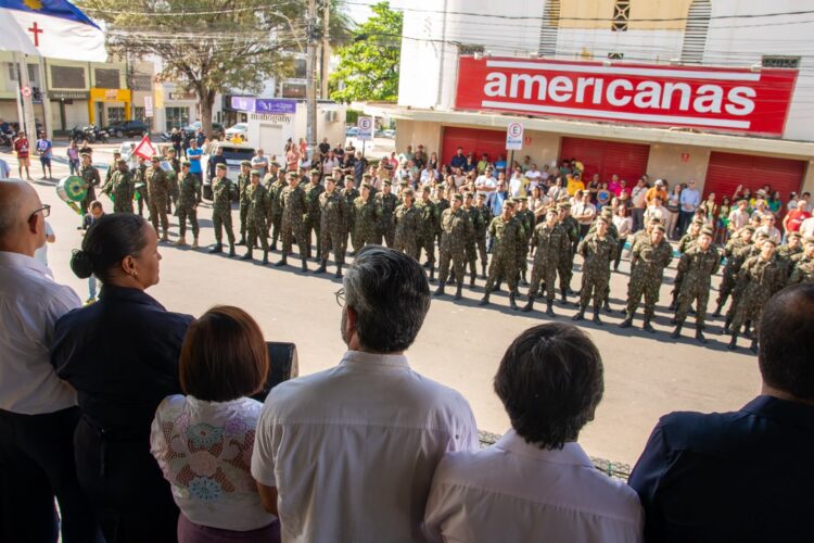 Arcoverde celebra Independência do Brasil com solenidade cívica na Praça da Bandeira