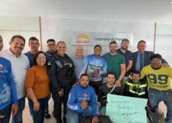 Prefeitura reforça compromisso com segurança no trânsito de Arcoverde em encontro com motociclistas de aplicativos