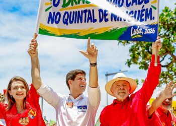 Lula apela por voto casado no 13 e 40 a “quem quer Pernambuco e o Brasil melhores”
