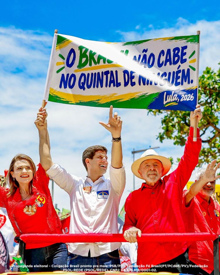 Lula apela por voto casado no 13 e 40 a “quem quer Pernambuco e o Brasil melhores”
