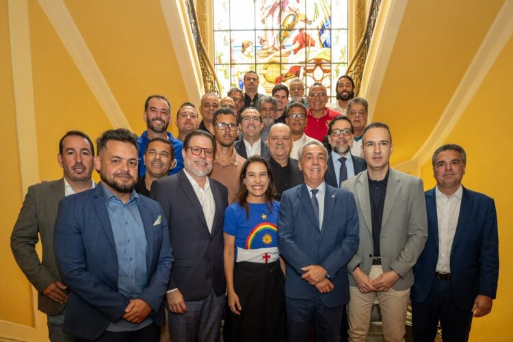 “O futebol pernambucano é maior que as bets”, afirma Raquel ao anunciar apoio aos clubes