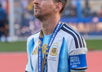 Messi surpreende ao anunciar aposentadoria da Seleção Argentina