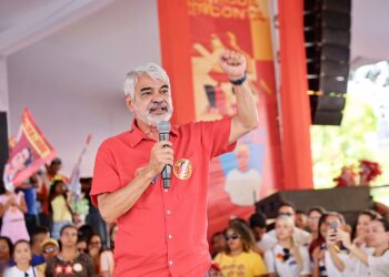 Humberto reafirma defesa de neurodivergentes e pessoas com autismo em encontro da Frente Popular com a saúde