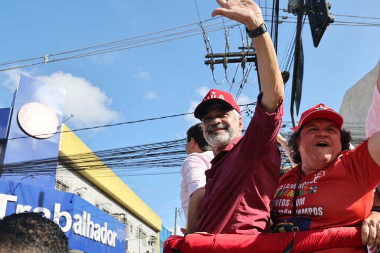 Na reta final da campanha, Humberto leva a força da Frente Popular às ruas da Região Metropolitana do Recife